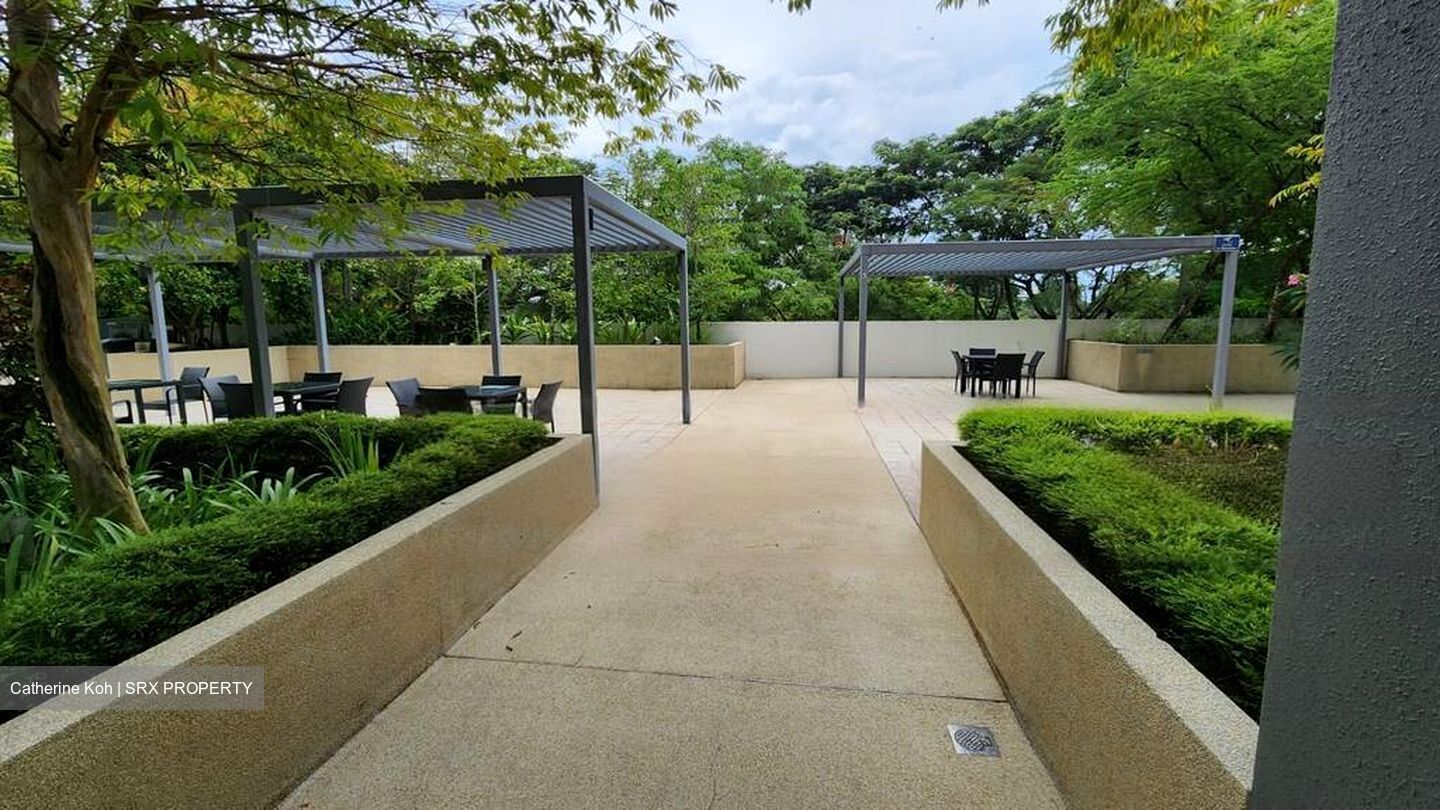 Vacanza @ East (D14), Condominium #482024971
